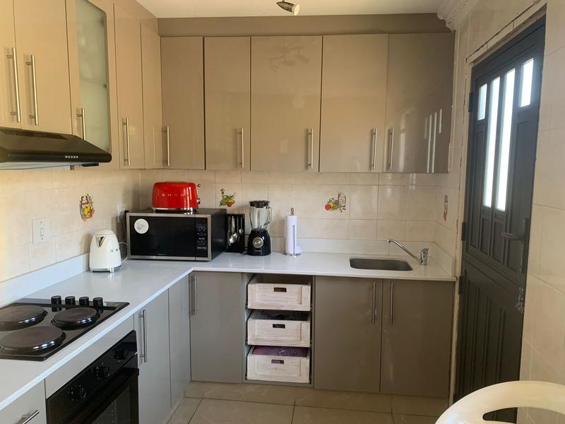 To Let 3 Bedroom Property for Rent in Sea View KwaZulu-Natal