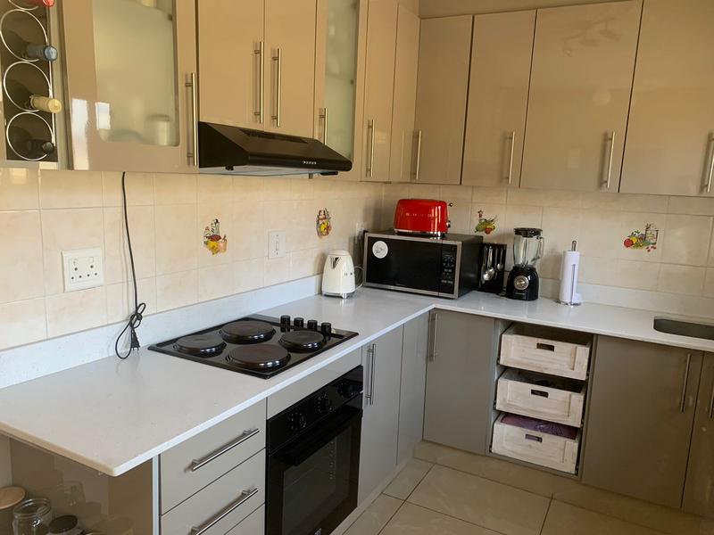 To Let 3 Bedroom Property for Rent in Sea View KwaZulu-Natal