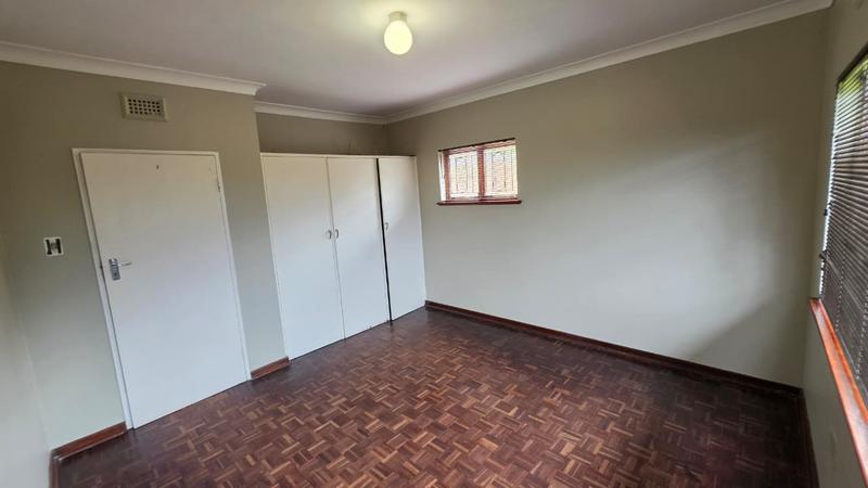 To Let 5 Bedroom Property for Rent in Malvern KwaZulu-Natal