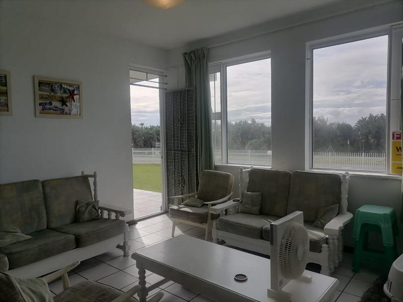 2 Bedroom Property for Sale in Uvongo Beach KwaZulu-Natal