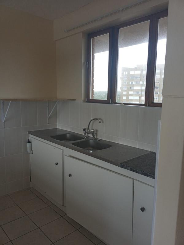 To Let 2 Bedroom Property for Rent in Amanzimtoti KwaZulu-Natal