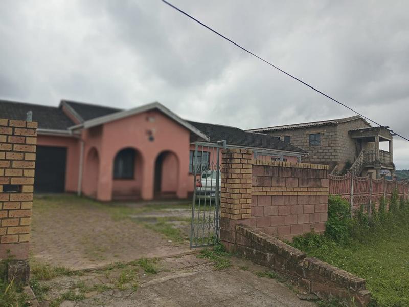 3 Bedroom Property for Sale in Umlazi KwaZulu-Natal