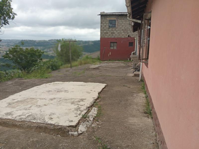 3 Bedroom Property for Sale in Umlazi KwaZulu-Natal