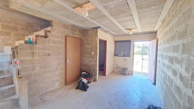 To Let 2 Bedroom Property for Rent in Umlazi KwaZulu-Natal