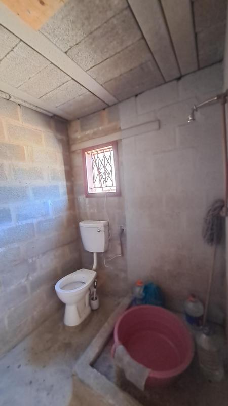 To Let 2 Bedroom Property for Rent in Umlazi KwaZulu-Natal