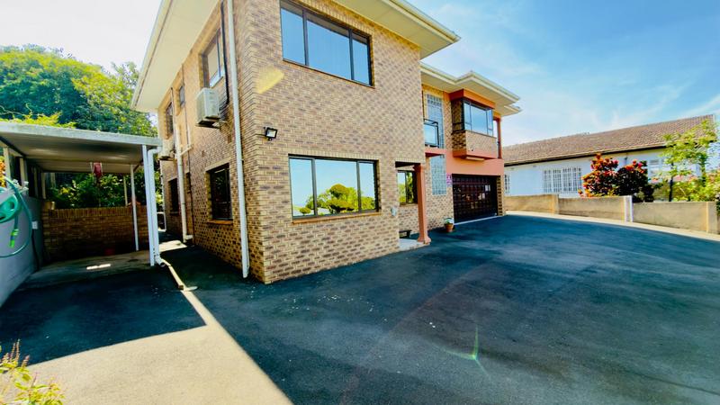 6 Bedroom Property for Sale in Reservoir Hills KwaZulu-Natal