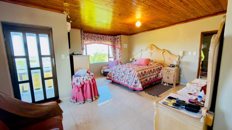 6 Bedroom Property for Sale in Reservoir Hills KwaZulu-Natal