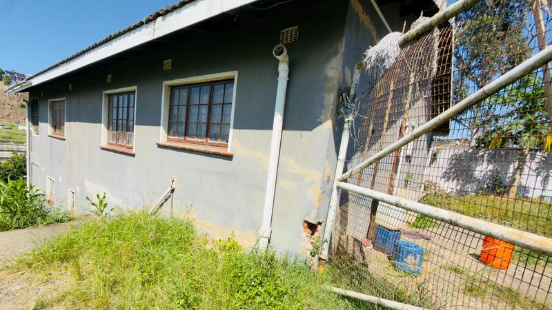 7 Bedroom Property for Sale in Reservoir Hills KwaZulu-Natal