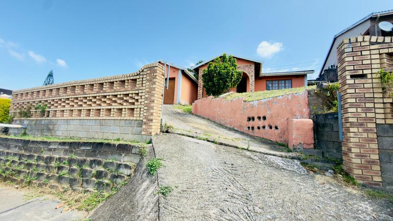 4 Bedroom Property for Sale in Umlazi KwaZulu-Natal