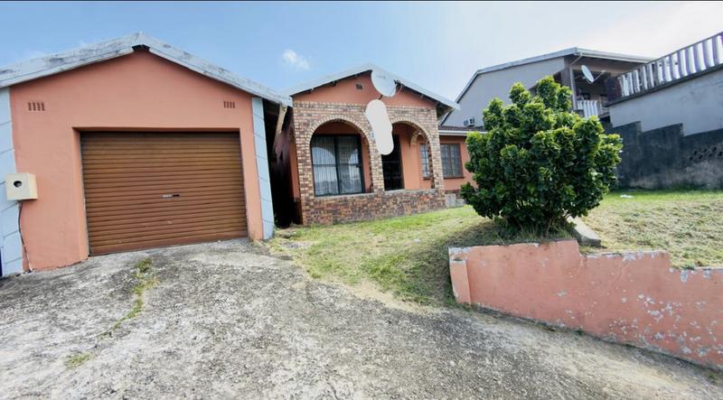4 Bedroom Property for Sale in Umlazi KwaZulu-Natal