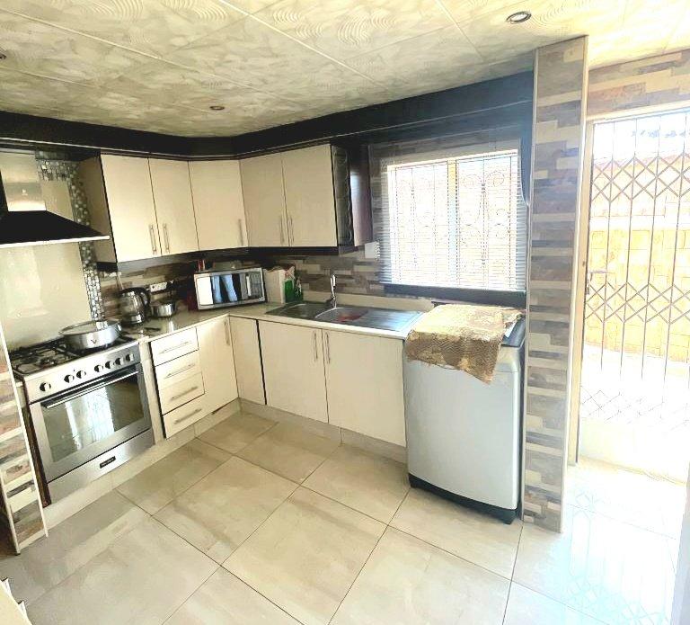 3 Bedroom Property for Sale in Trenance Manor KwaZulu-Natal