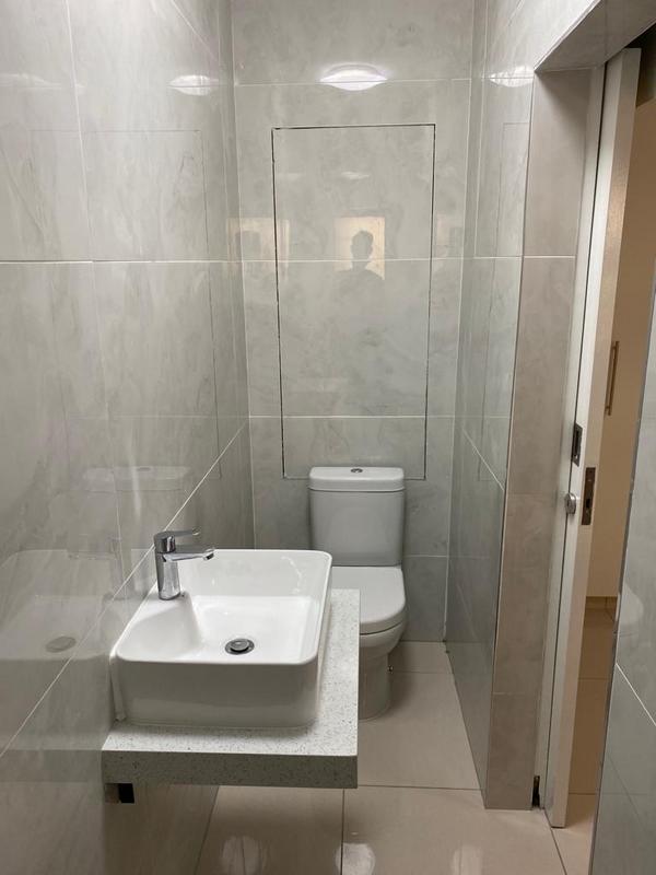 To Let 1 Bedroom Property for Rent in Umhlanga Ridge KwaZulu-Natal