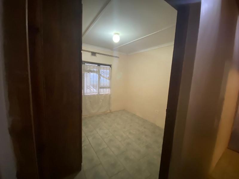 5 Bedroom Property for Sale in Southgate KwaZulu-Natal