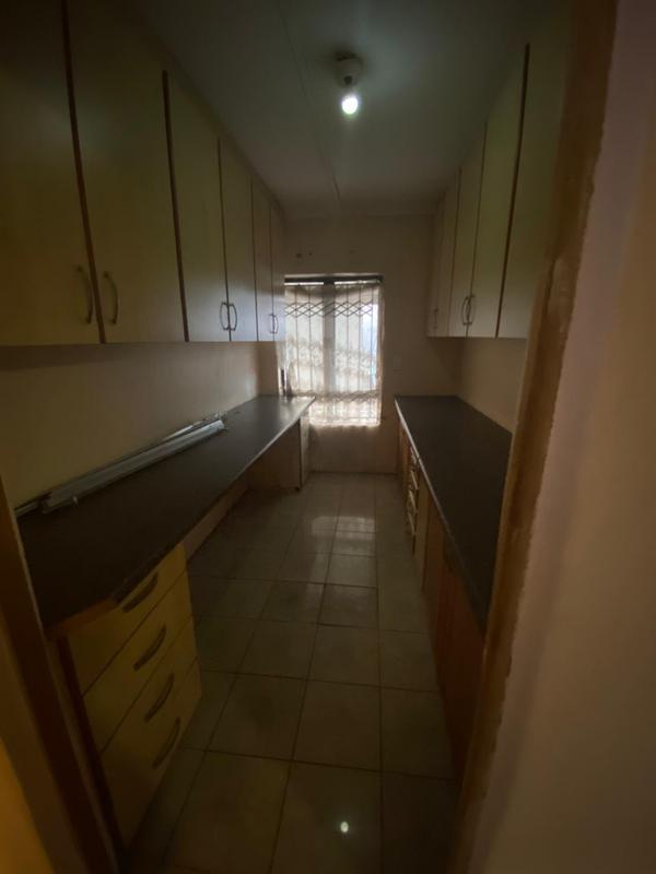 5 Bedroom Property for Sale in Southgate KwaZulu-Natal