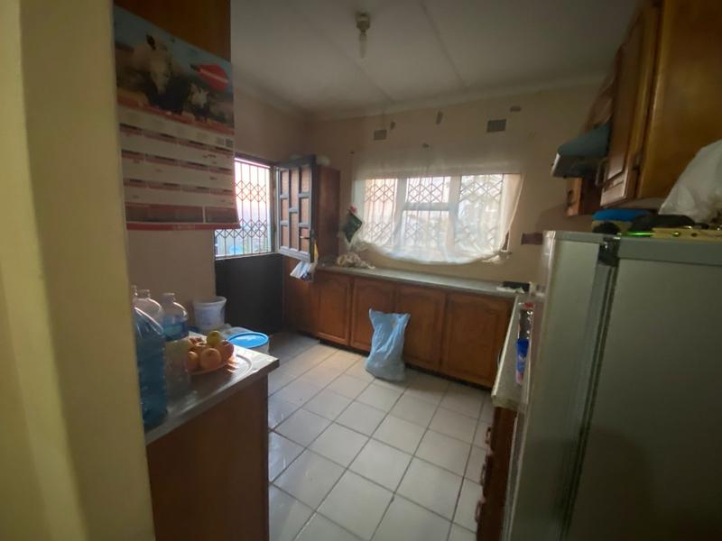 5 Bedroom Property for Sale in Southgate KwaZulu-Natal