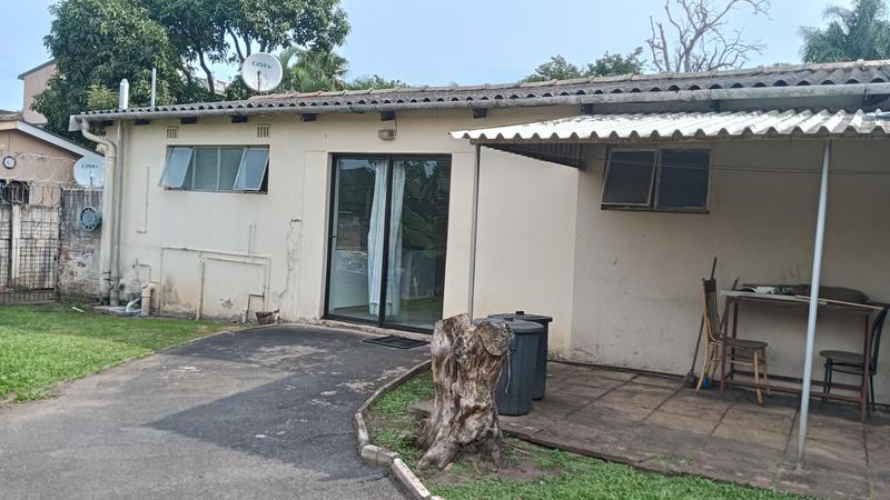 To Let 1 Bedroom Property for Rent in Fields Hill KwaZulu-Natal