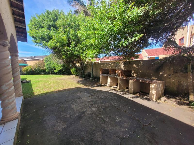 To Let 4 Bedroom Property for Rent in Uvongo Beach KwaZulu-Natal