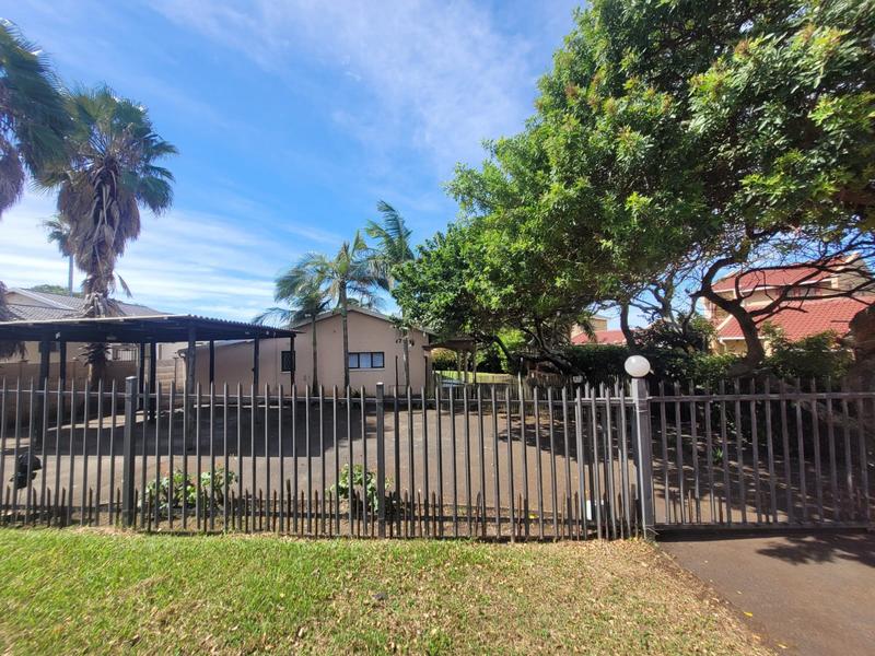 To Let 4 Bedroom Property for Rent in Uvongo Beach KwaZulu-Natal