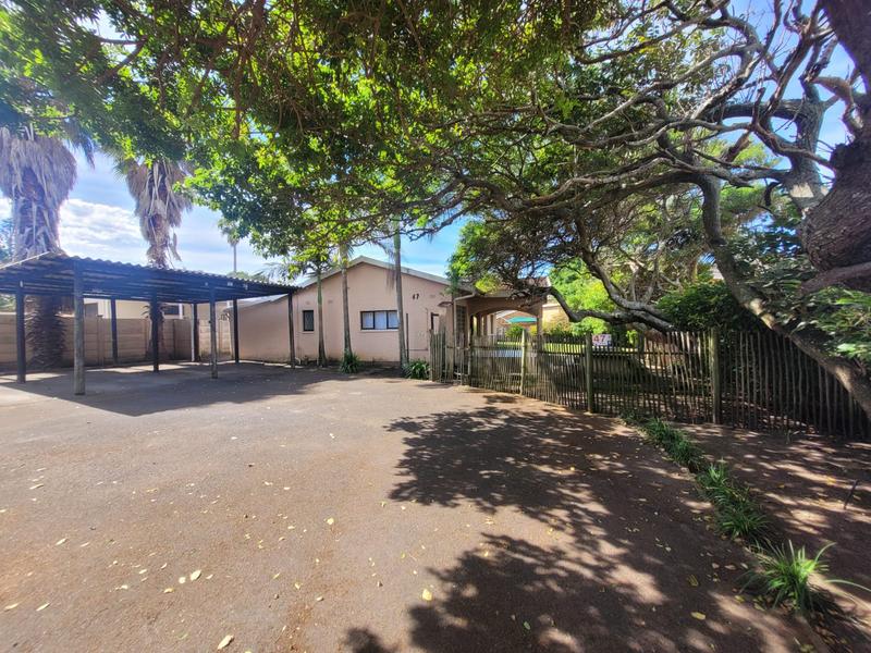To Let 4 Bedroom Property for Rent in Uvongo Beach KwaZulu-Natal
