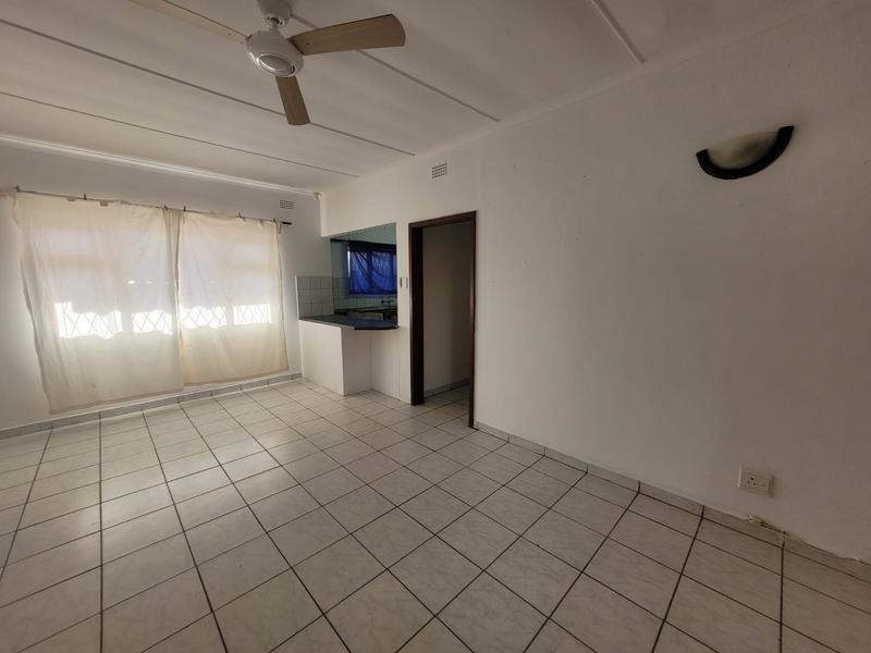 To Let 4 Bedroom Property for Rent in Uvongo Beach KwaZulu-Natal