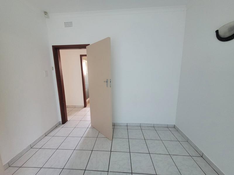 To Let 4 Bedroom Property for Rent in Uvongo Beach KwaZulu-Natal
