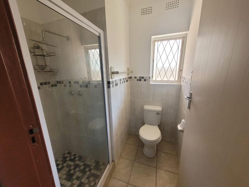 To Let 4 Bedroom Property for Rent in Uvongo Beach KwaZulu-Natal