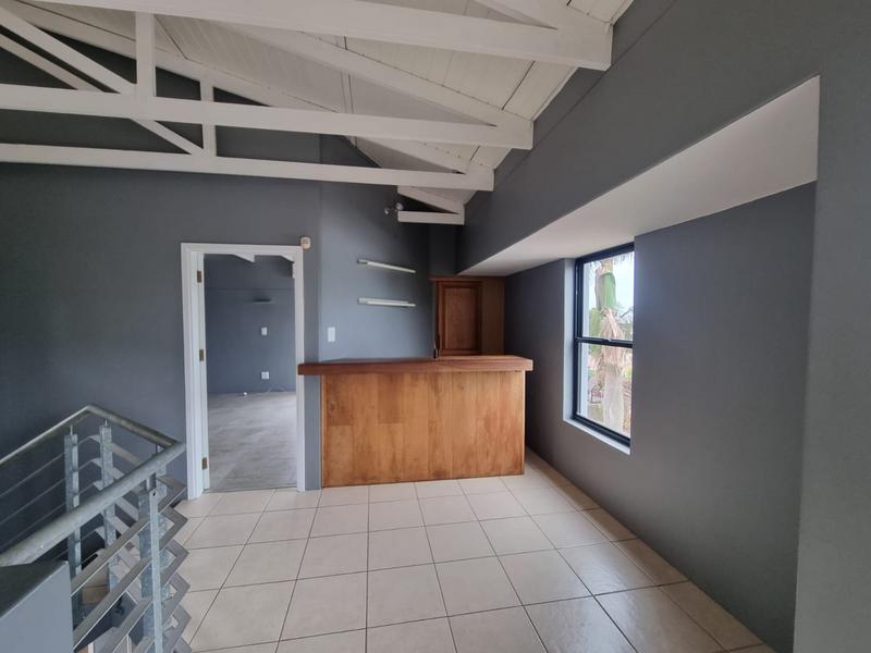 To Let 3 Bedroom Property for Rent in Essenwood KwaZulu-Natal