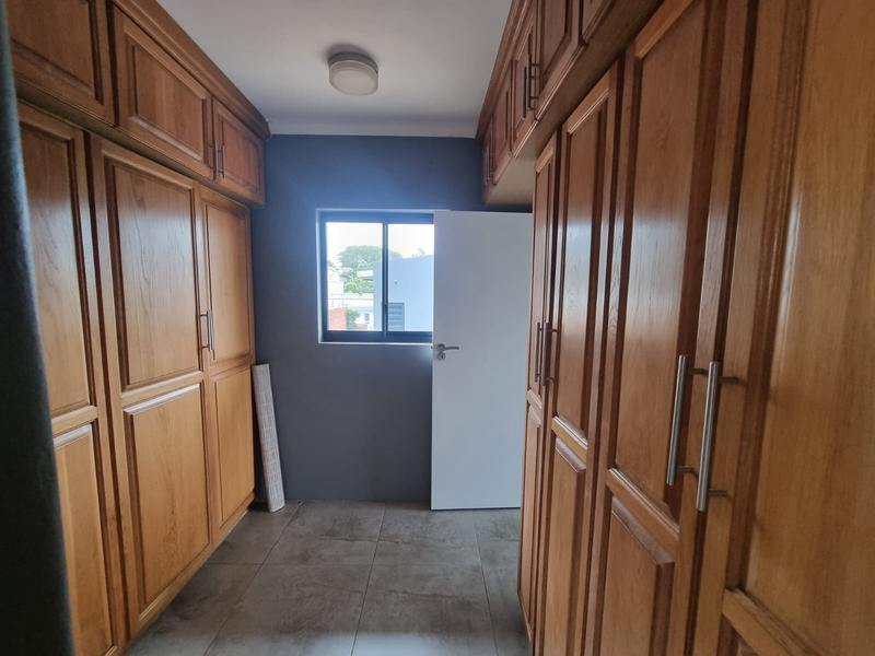 To Let 3 Bedroom Property for Rent in Essenwood KwaZulu-Natal