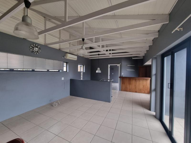 To Let 3 Bedroom Property for Rent in Essenwood KwaZulu-Natal