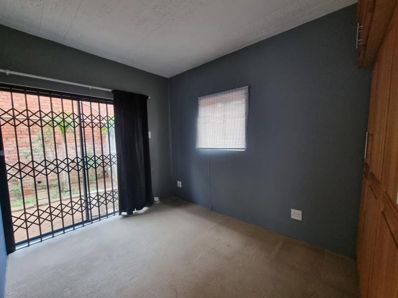 To Let 3 Bedroom Property for Rent in Essenwood KwaZulu-Natal