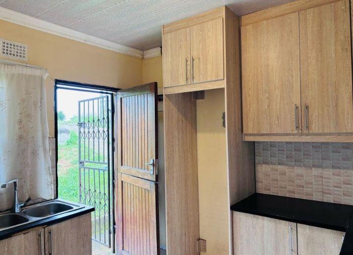 4 Bedroom Property for Sale in Umlazi KwaZulu-Natal