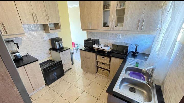 4 Bedroom Property for Sale in Umlazi KwaZulu-Natal