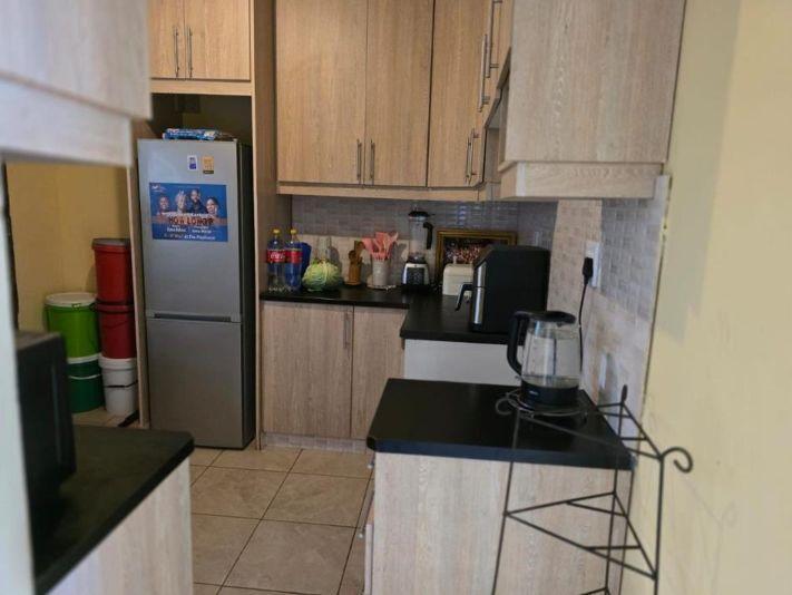 4 Bedroom Property for Sale in Umlazi KwaZulu-Natal