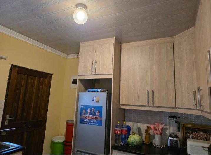 4 Bedroom Property for Sale in Umlazi KwaZulu-Natal