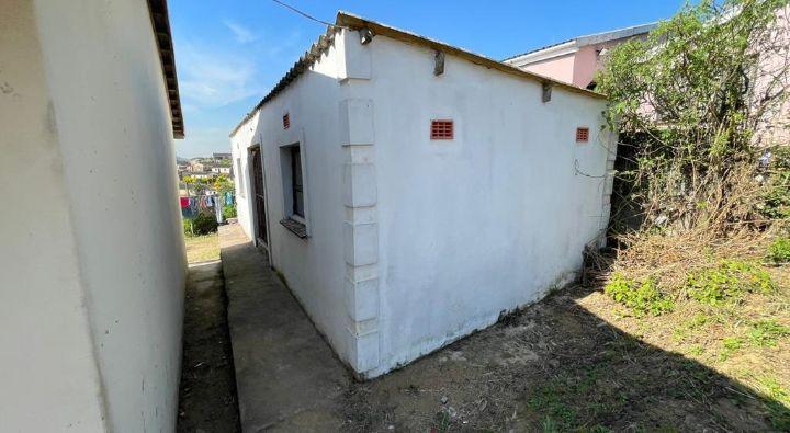 4 Bedroom Property for Sale in Umlazi KwaZulu-Natal