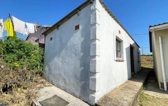 4 Bedroom Property for Sale in Umlazi KwaZulu-Natal