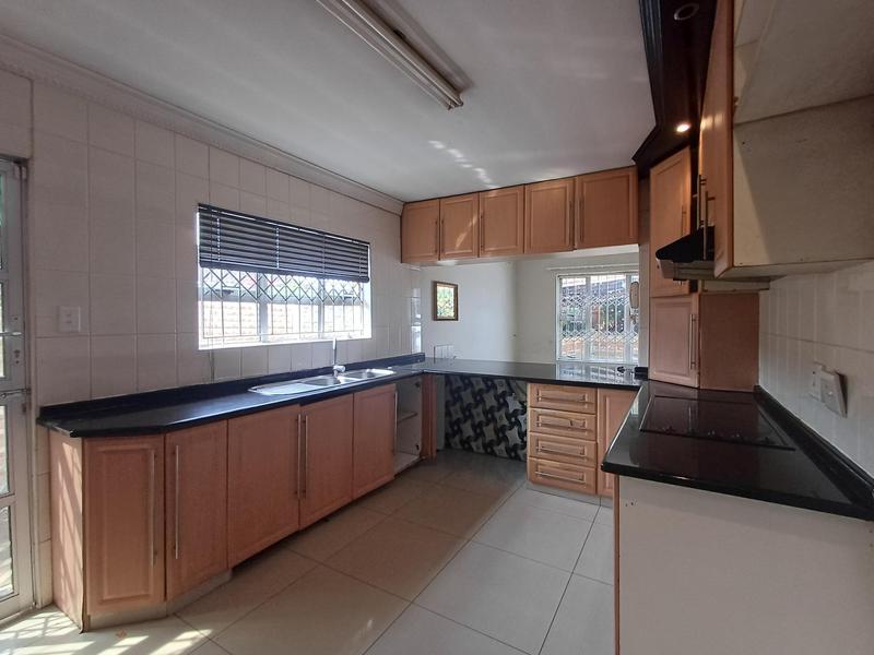 2 Bedroom Property for Sale in Kenville KwaZulu-Natal