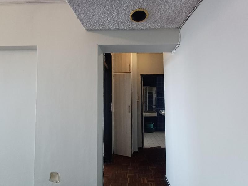 1 Bedroom Property for Sale in Victoria Embankment KwaZulu-Natal