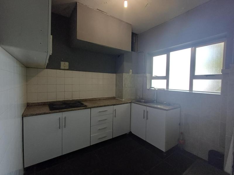 1 Bedroom Property for Sale in Victoria Embankment KwaZulu-Natal