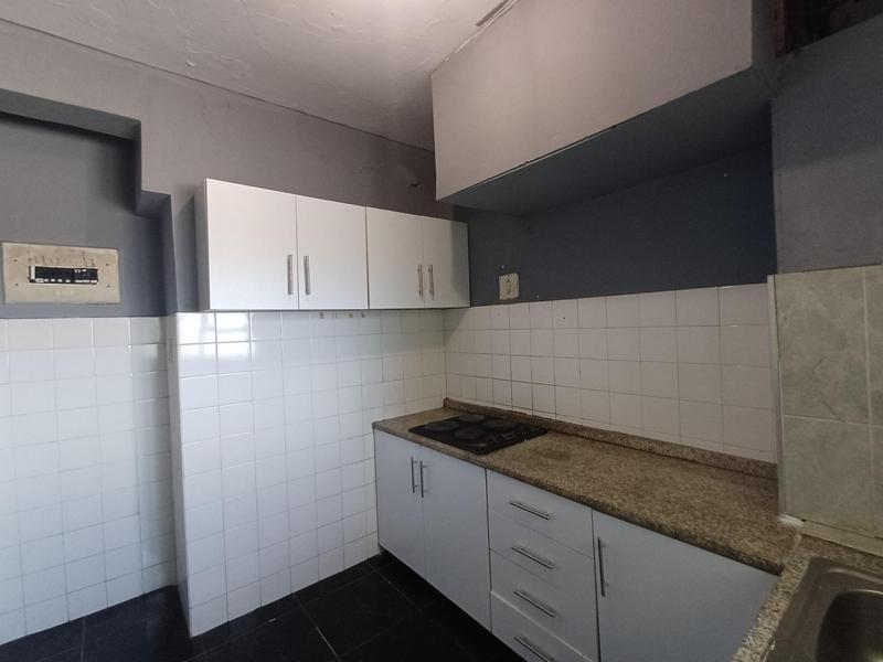 1 Bedroom Property for Sale in Victoria Embankment KwaZulu-Natal