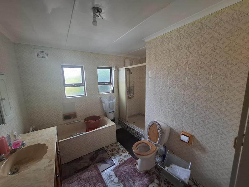 6 Bedroom Property for Sale in Overport KwaZulu-Natal