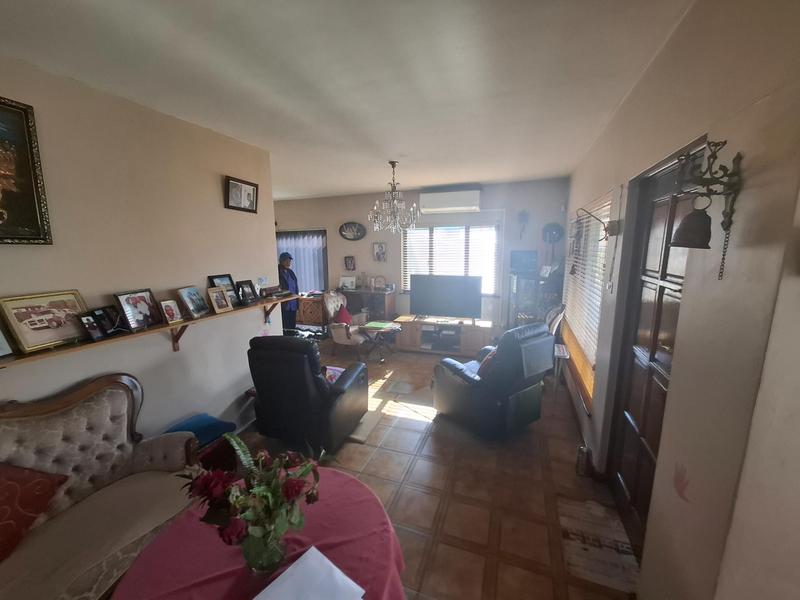 6 Bedroom Property for Sale in Overport KwaZulu-Natal