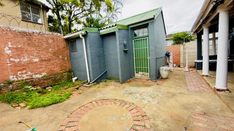 5 Bedroom Property for Sale in Umbilo KwaZulu-Natal