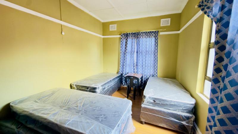 5 Bedroom Property for Sale in Umbilo KwaZulu-Natal