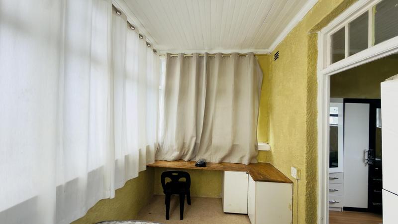 5 Bedroom Property for Sale in Umbilo KwaZulu-Natal