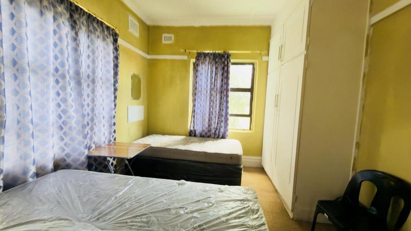 5 Bedroom Property for Sale in Umbilo KwaZulu-Natal