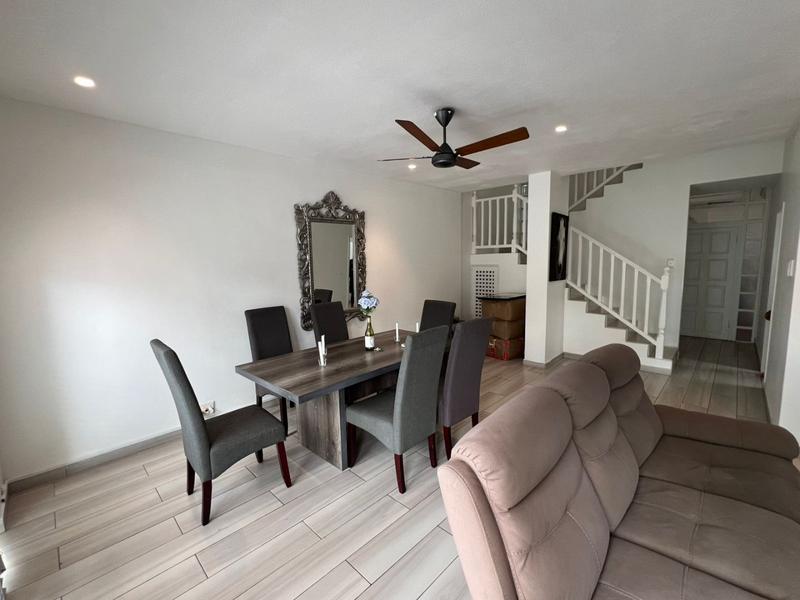 2 Bedroom Property for Sale in Essenwood KwaZulu-Natal