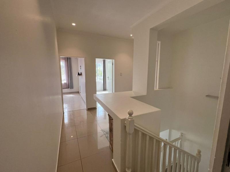 2 Bedroom Property for Sale in Essenwood KwaZulu-Natal