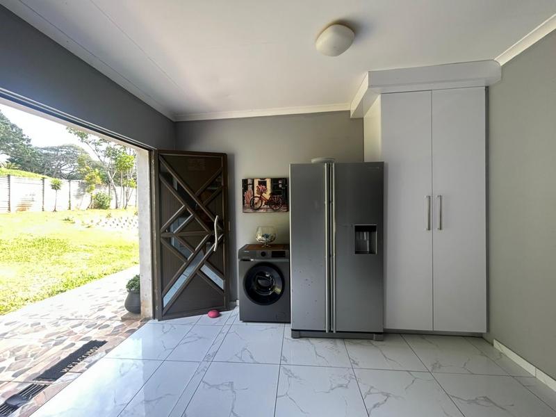 4 Bedroom Property for Sale in Hibberdene KwaZulu-Natal