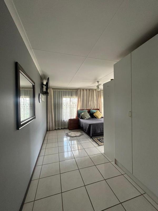 4 Bedroom Property for Sale in Hibberdene KwaZulu-Natal